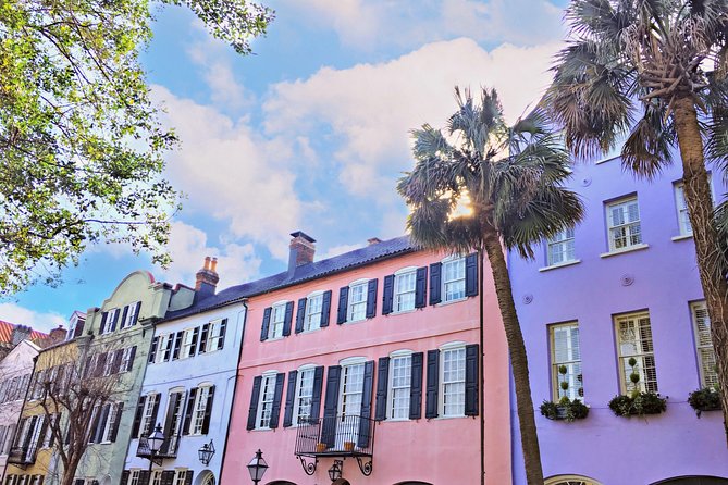 Historic Charleston Guided Sightseeing Walking Tour - The guide can shape the whole experience