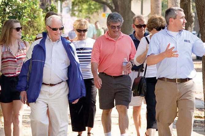 Historic Charleston Walking Tour: Rainbow Row, Churches, and More - Charleston history in two easy hours