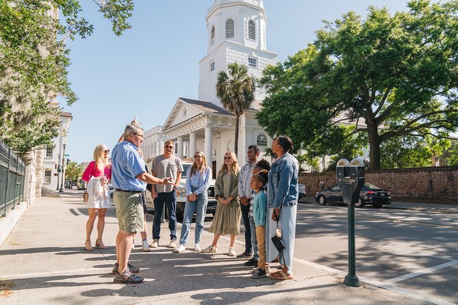 Historic Charleston Walking Tour: Rainbow Row, Churches, and More - Mansions, courtyards, and the city’s quieter details