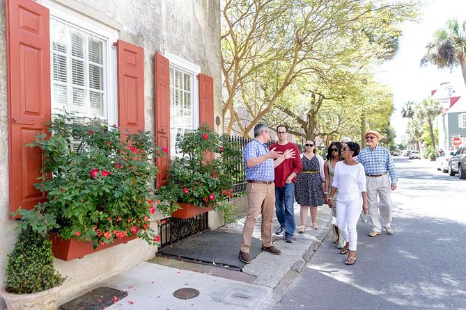 Historic Charleston Walking Tour: Rainbow Row, Churches, and More - The Waterfront Battery and distant Fort Sumter views