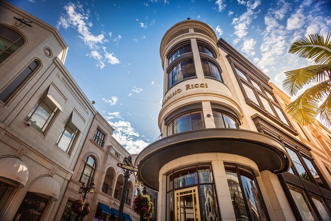 Hollywood and Celebrity Homes Bus Tour - Guides can make or break the ride