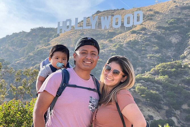 Hollywood Sign 2.5-Hour Tour with Comedians and Their Dogs - The photo service is a real part of the value