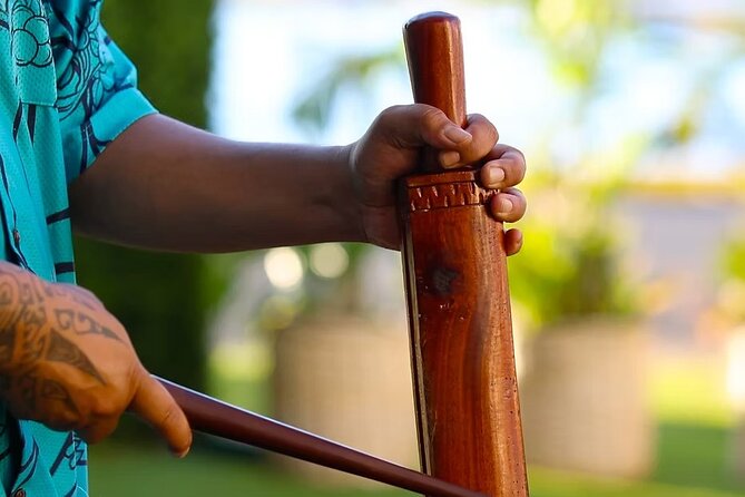 Honolulu: Ka Moana Lūʻau at Aloha Tower – Oceanfront Luau Show - A three-hour evening at Aloha Tower