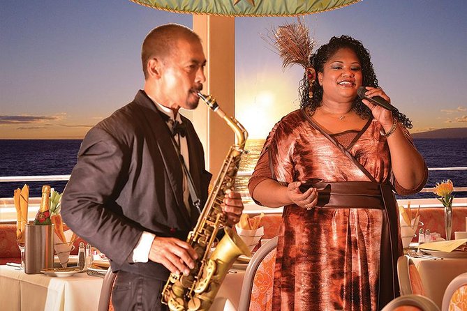 Honolulu: Three Star Deluxe Sunset Dinner Cruise and Show - Small details that make the night easier