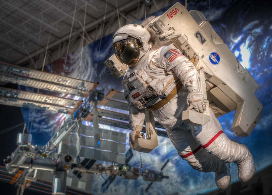 Houston: City Tour and NASA Space Center Admission Ticket - Seeing the shuttle replica at Independence Plaza