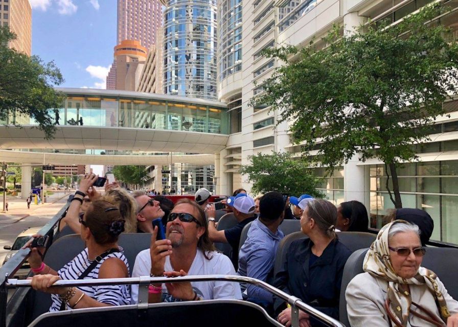 Houston: Guided City Tour by an Open-Top Double Decker Bus - Graffiti Park: the best stretch for photographers