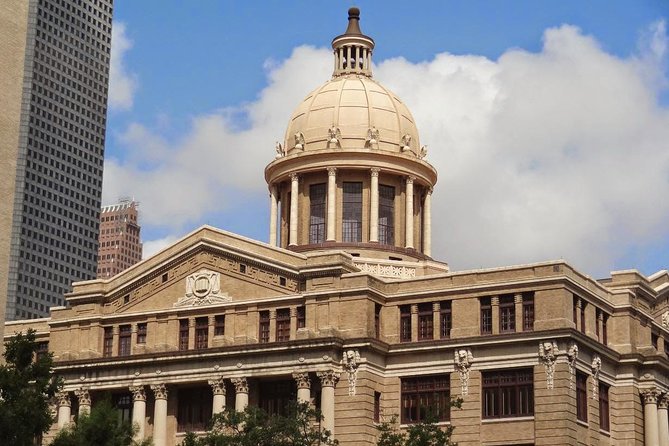 Houston's Official City & Mural Tour! - Sports buildings with a strong Houston identity
