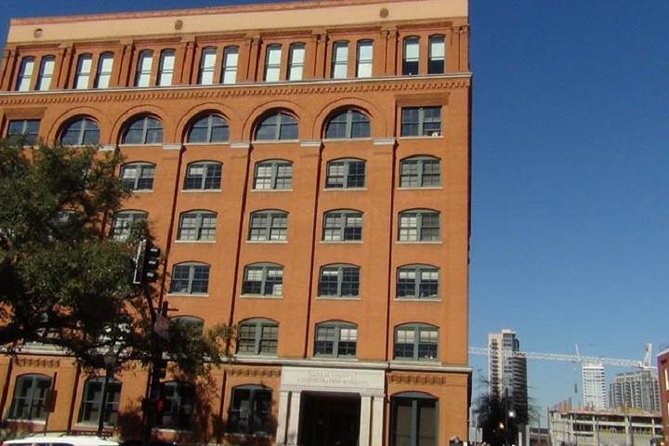 JFK Assassination Tour with Lee Harvey Rooming House - Why Dealey Plaza still feels different in person
