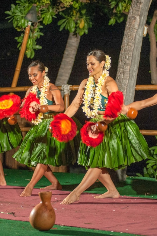 Kailua-Kona: Voyagers of the Pacific Luau with Buffet Dinner - Who will enjoy this Kona evening most?
