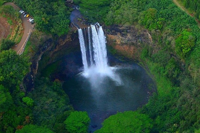Kauai Deluxe Sightseeing Flight - Why an airplane is a smart way to see Kauai
