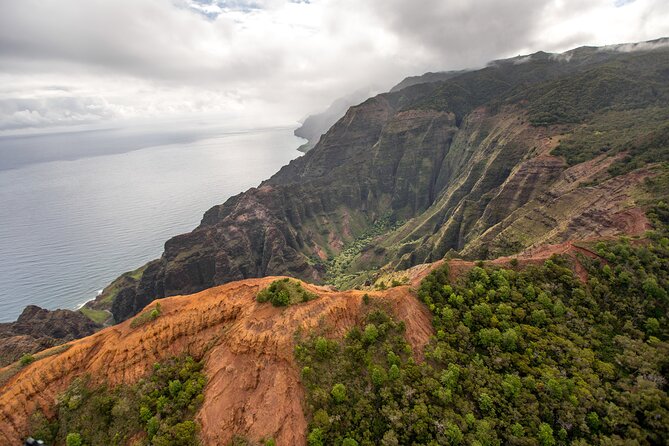 Kauai' Exclusive Helicopter Tour: Land & Explore Olokele Canyon - Waimea Canyon from above