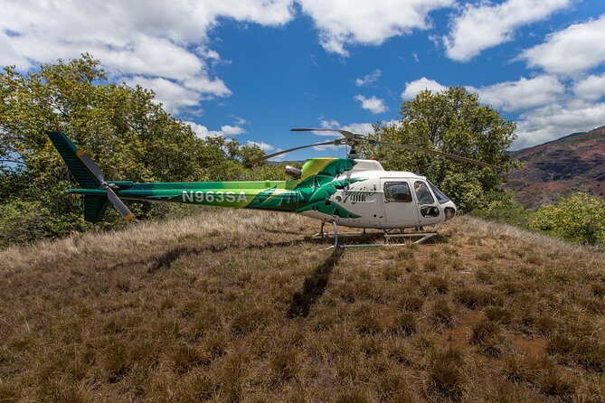 Kauai' Exclusive Helicopter Tour: Land & Explore Olokele Canyon - Entering Mt. Waialeale