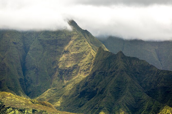 Kauai' Exclusive Helicopter Tour: Land & Explore Olokele Canyon - Weight rules and practical planning