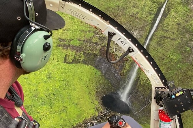 Kauai: Hughes 500 4-Passenger Doors-Off Helicopters - Why this Kauai helicopter flight feels different