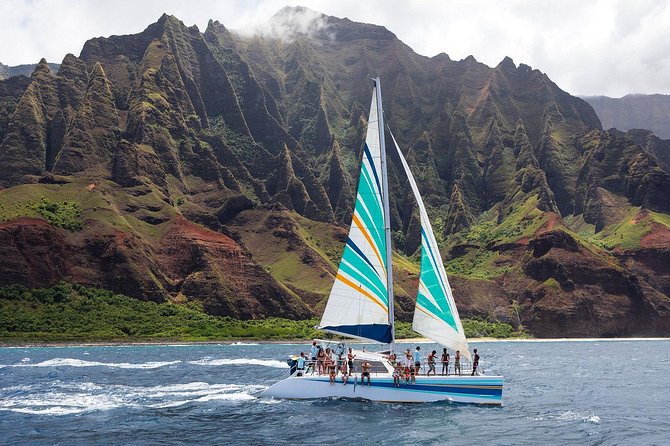 Kauai: Leila Na Pali Sunset Dinner Sail - Seeing Na Pali from the deck of Leila
