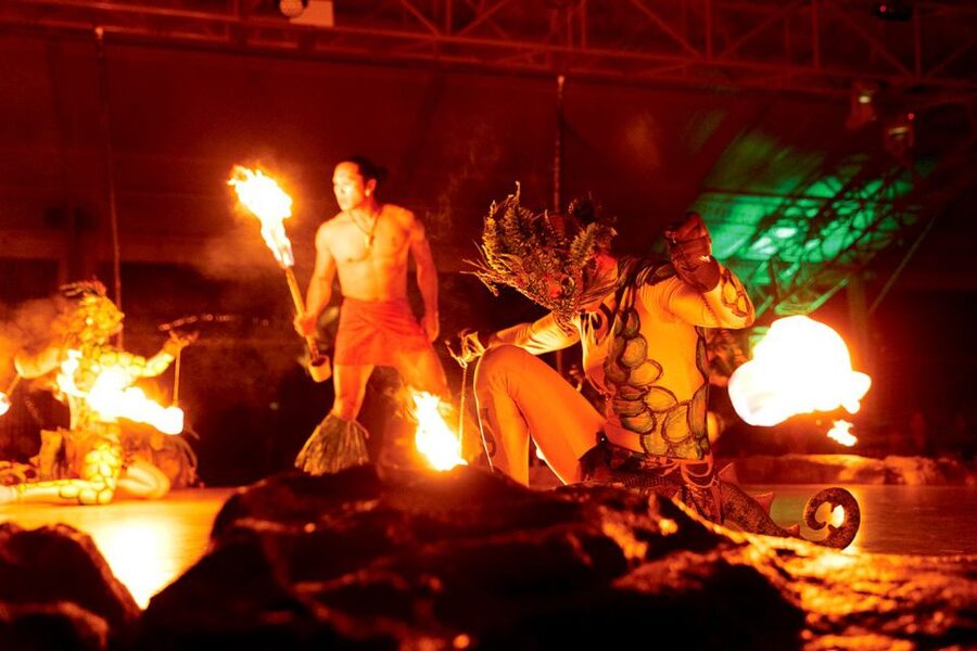 Kauai: Luau Kalamaku with Buffet Dinner & Show - Choosing your seats at Kilohana