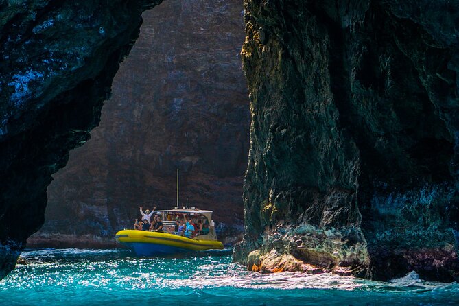Kauai: Na Pali Coast Super Raft Snorkel Adventure - Guides, music, and the tone on board