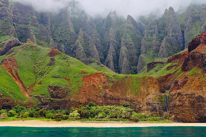 Kauai: Nā Pali Coast Zodiac Raft Expedition and Snorkeling - Choosing your seat and managing seasickness