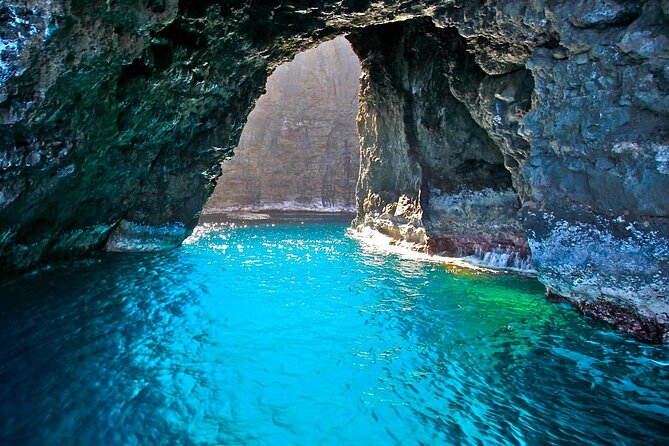 Kauai: Nā Pali Coast Zodiac Raft Expedition and Snorkeling - What the four-hour itinerary feels like
