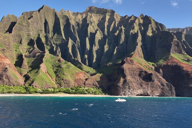 Kauai: Na Pali Sunset & Sightsee Boat Tour - Setting out from Port Allen for a Na Pali sunset
