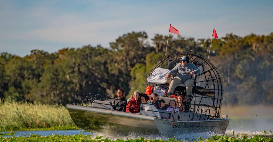 Kissimmee: Boggy Creek Airboat Ride with Optional Meal - Lily’s Butterfly Garden and Lorelei’s Critter Collection