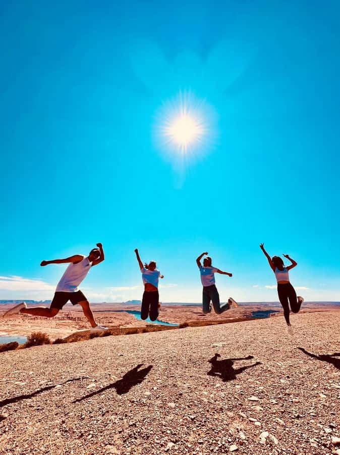 Las Vegas: Antelope Canyon Horseshoe Bend Tour & Lake Powell - Lake Powell from the overlook