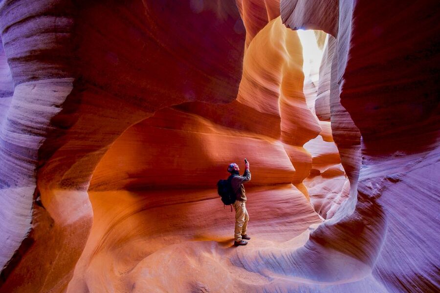 Las Vegas: Antelope Canyon & Horseshoe Bend Tour with Pickup - The 1-kilometer walk to Horseshoe Bend