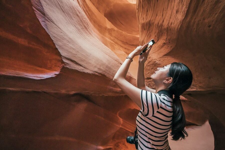 Las Vegas: Antelope Canyon & Horseshoe Bend Tour with Pickup - Who should take this tour?