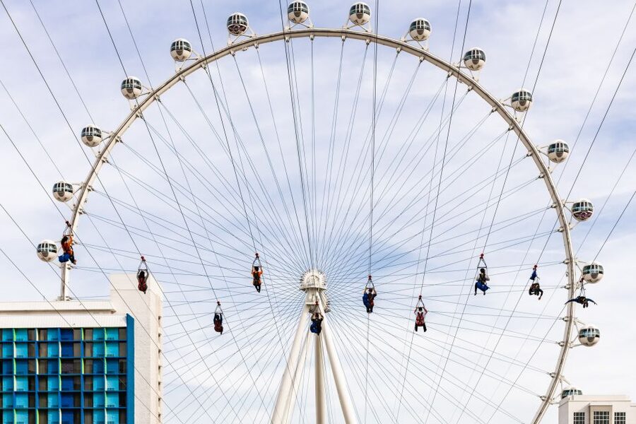 Las Vegas: FLY LINQ Zipline Ticket - Flying from Las Vegas Boulevard to the High Roller