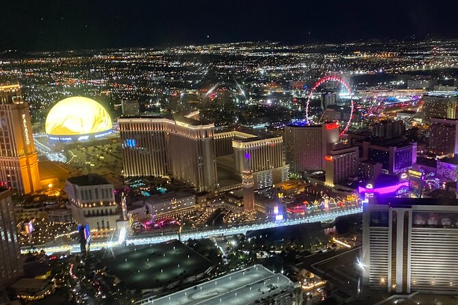 Las Vegas Helicopter Night Strip Flight Tour with Optional Dinner - The seat question: front row, rear row, and weight limits