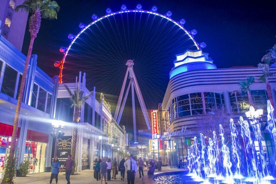Las Vegas: High Roller Entry Ticket with In-Cabin Open Bar - The LINQ location works well for an evening