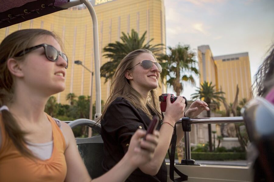 Las Vegas: Hop-on Hop-off Sightseeing Tour by Open-Top Bus - Day seats, night winds, and practical comfort