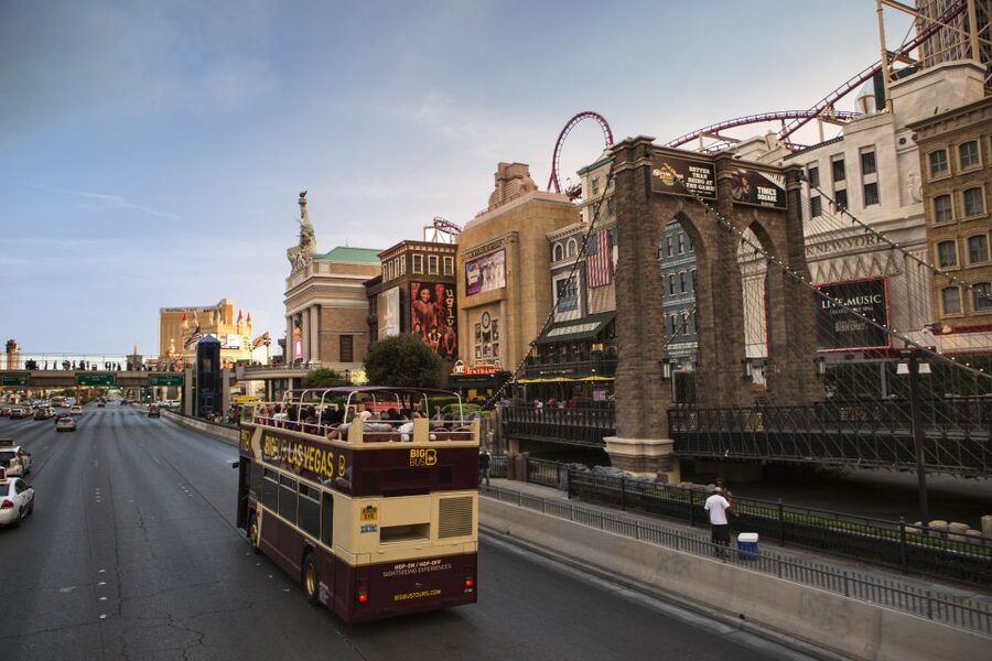 Las Vegas: Hop-on Hop-off Sightseeing Tour by Open-Top Bus - The Arts District and Mob Museum
