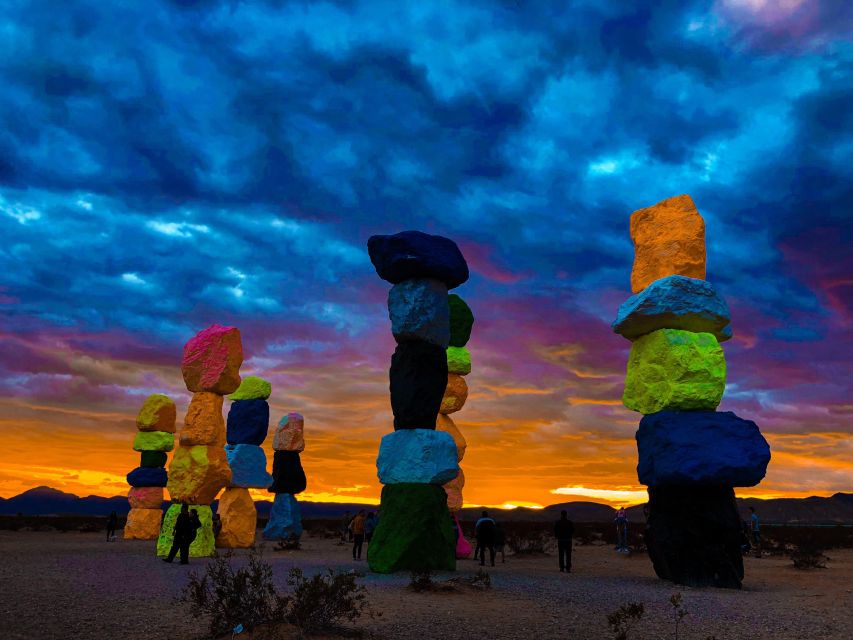 Las Vegas: Mojave Desert, 7 Magic Mountains, Vegas Sign Tour - Key points at a glance