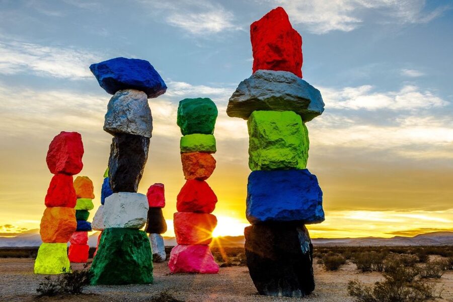 Las Vegas: Mojave Desert, 7 Magic Mountains, Vegas Sign Tour - Seven Magic Mountains brings color to the desert