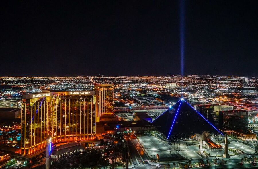 Las Vegas: Night Helicopter Flight over Las Vegas Strip - Who should book it, and who should skip it?