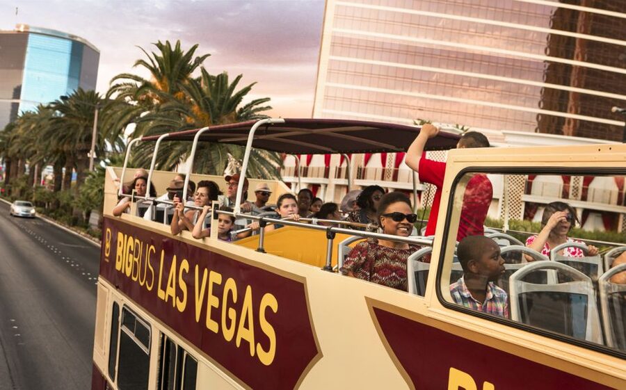 Las Vegas: Sightseeing Night Tour by Open-top Bus - Who should book this experience?