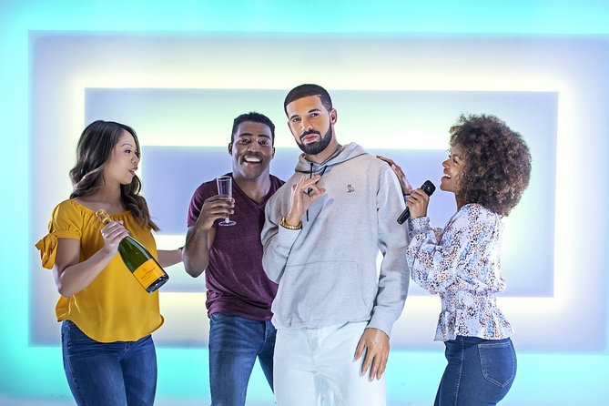 Las Vegas Super Saver: Madame Tussauds with Gondola Boat Ride - Inside Madame Tussauds Las Vegas