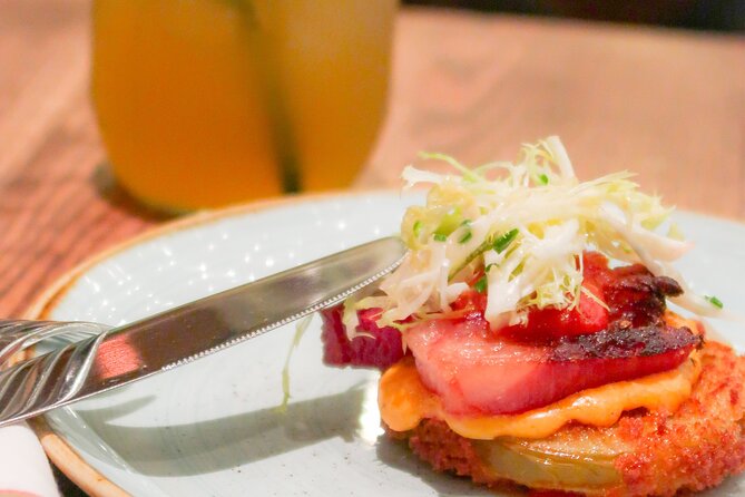 Las Vegas: The Strip's Celebrity Chefs Tour or Downtown Food Tour - How much walking and waiting to expect