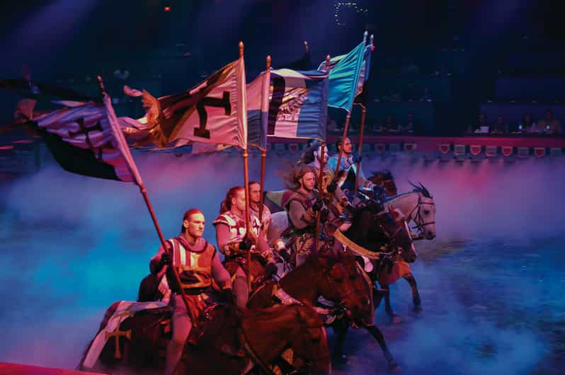 Las Vegas: Tournament of Kings Show at Excalibur - The medieval dinner, served without cutlery