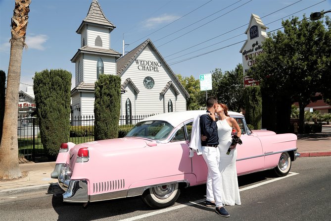 Las Vegas Wedding at A Special Memory Wedding Chapel - Arriving by limousine from your hotel