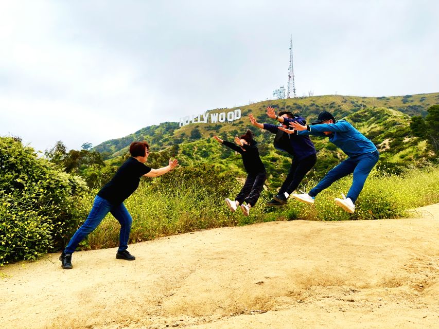 Los Angeles: Front & Back of Hollywood Sign Hike Guided Tour - Fitness, heat, and what to bring