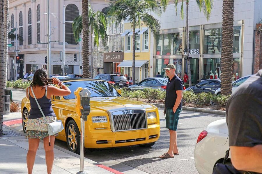 Los Angeles: Hollywood & Celebrity Homes Open-Air Bus Tour - Celebrity homes and what you will actually see