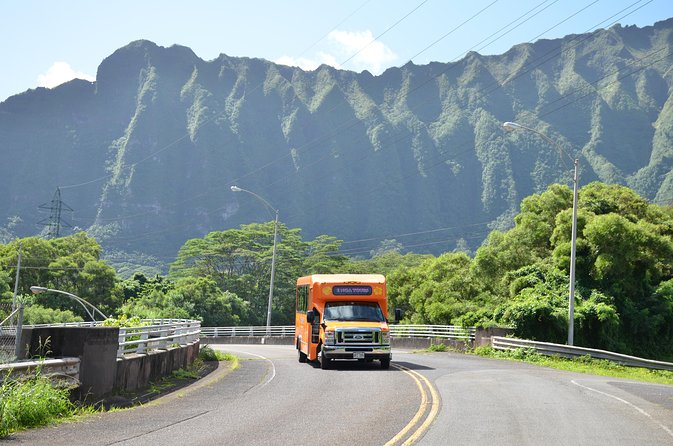 Majestic Circle Island Tour with Lunch - Byodo-In Temple and the Koʻolau Mountains