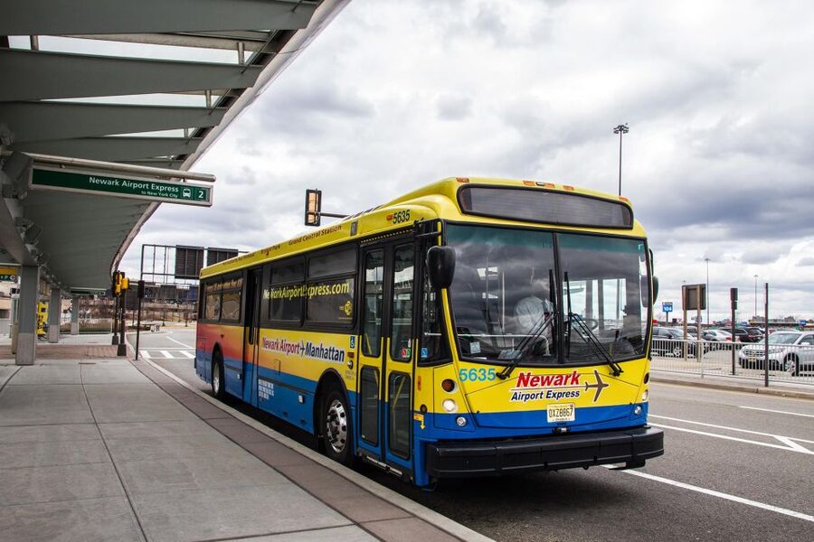 Manhattan: Bus Transfer from/to Newark Airport - Key points to know before you book