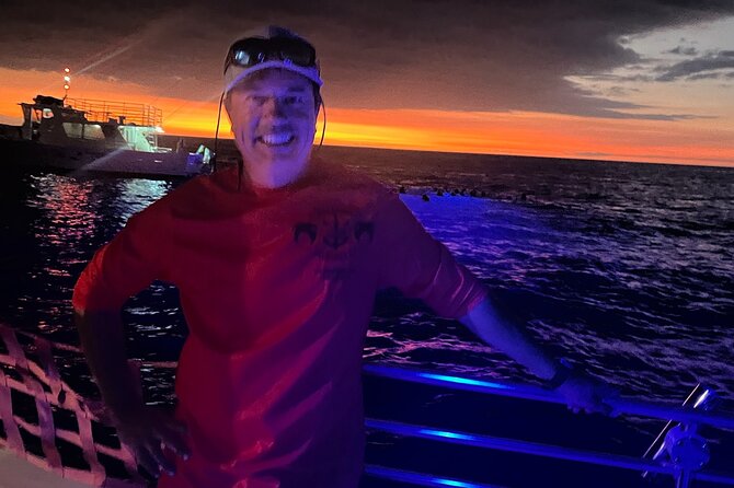 Manta Ray Night Snorkel in Kona - Getting into the water after sunset