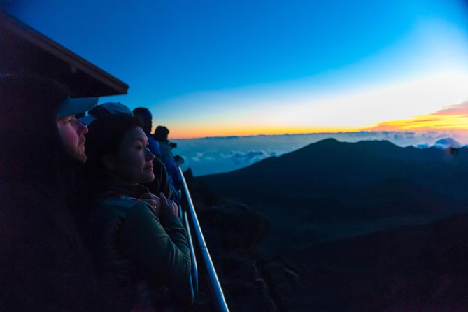 Maui: Haleakala Sunrise Spectacular with Local Breakfast - The cold is not a minor detail