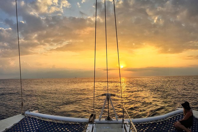 Maui: Original Sunset Cruise with Open Bar from Ka’anapali Beach - The crew shapes the whole experience