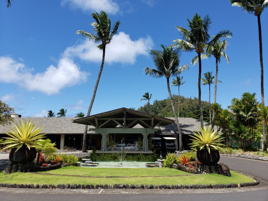 Maui: Road to Hana Adventure with Breakfast & Lunch - Why the Road to Hana works better with a guide