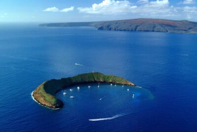 Maui Snorkeling Adventure From Ma’alaea Harbor to Molokini